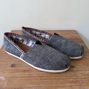 TOMS | W7 | NEW!! Black Classic Chambray Alpargata